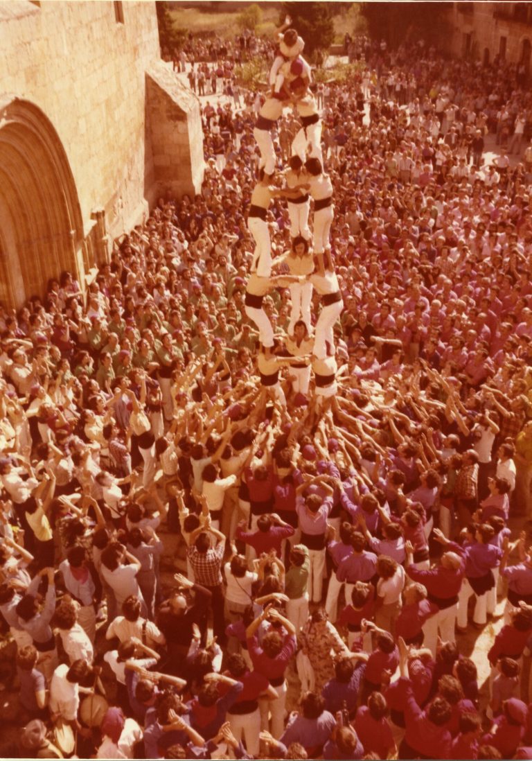 1977 “3de7 aixecat per sota”